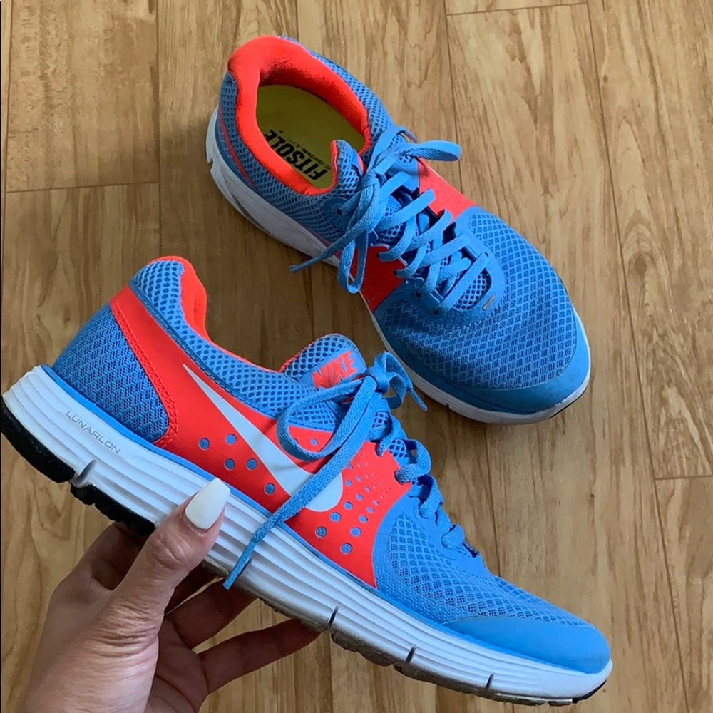 Nike Lunar Swift 4